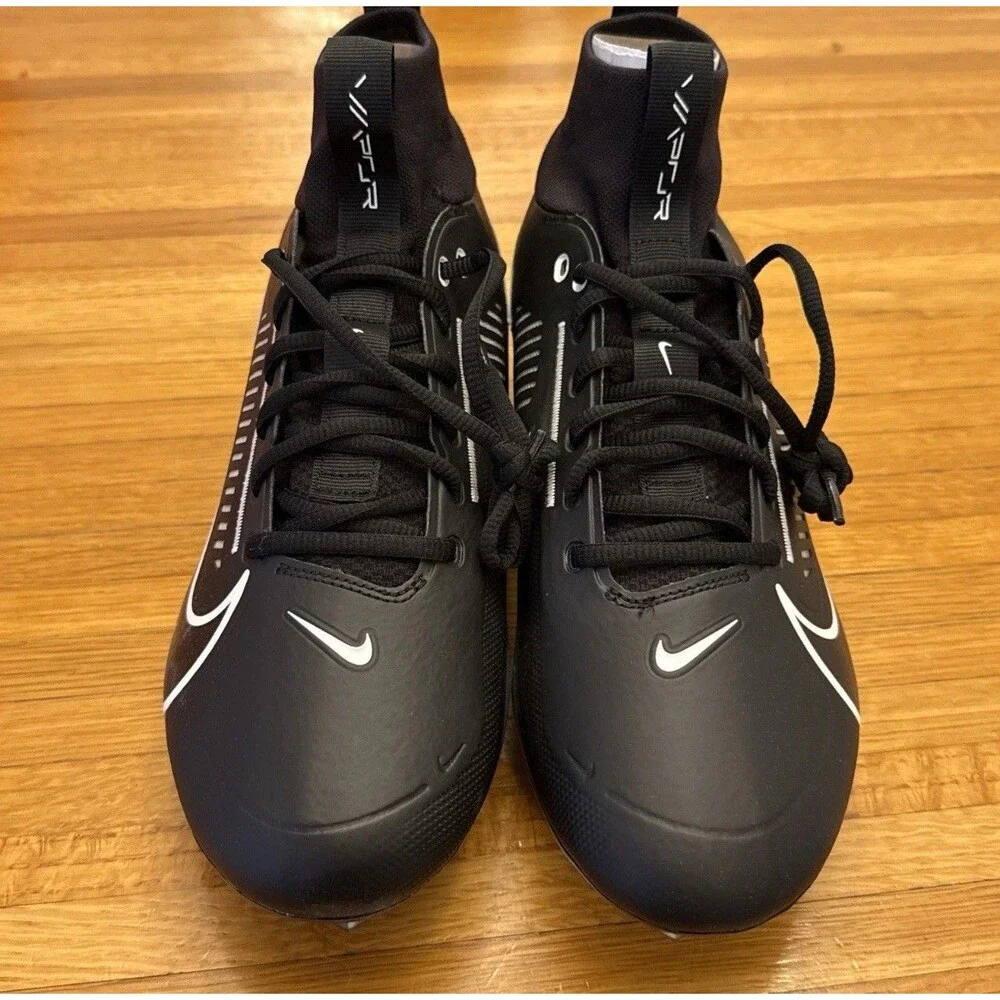 Mens Size 10.5 Nike Vapor Edge Pro 360 2 Black White Football Cleats FN7759-001